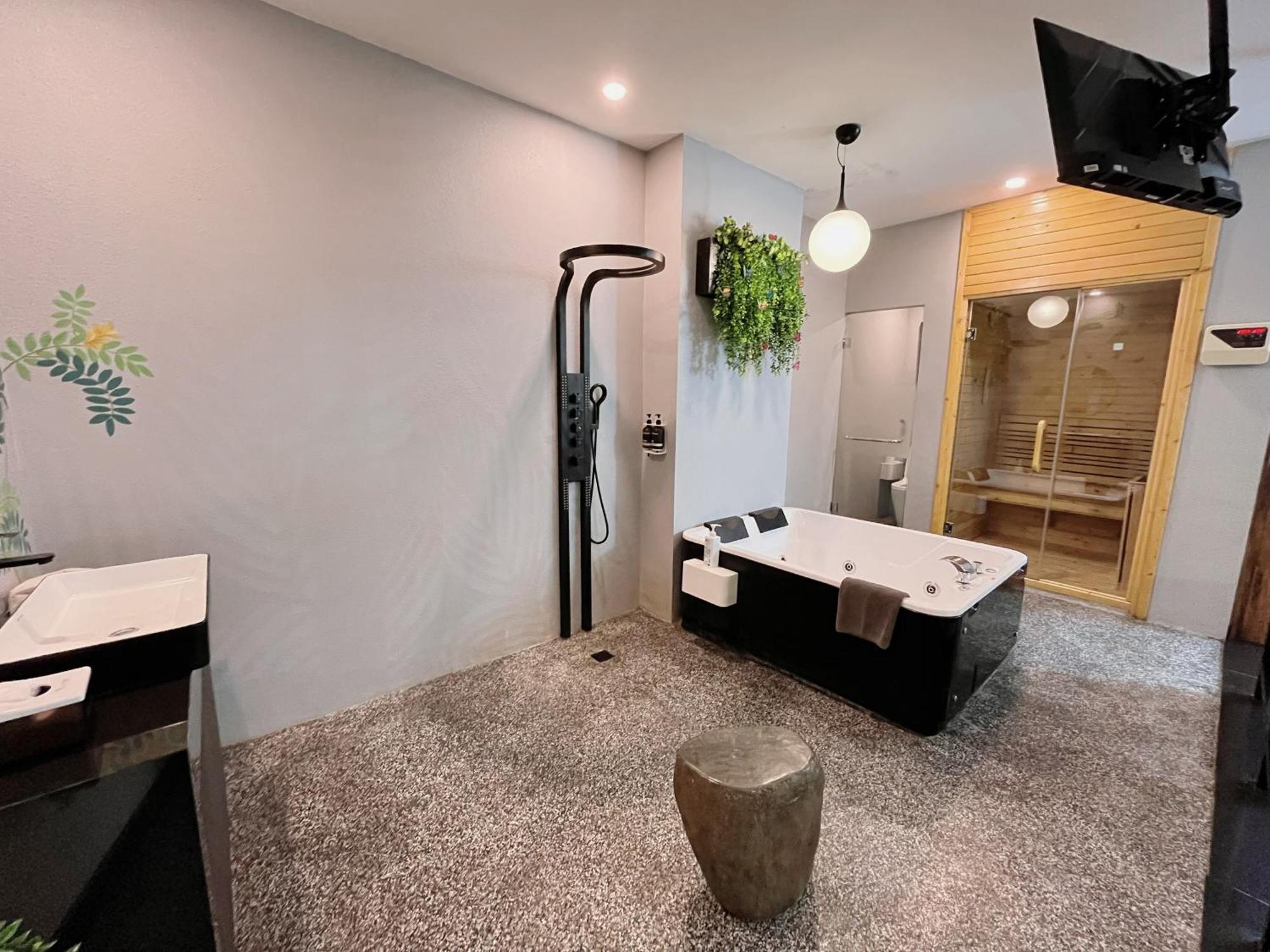 Suite Room Seminyak