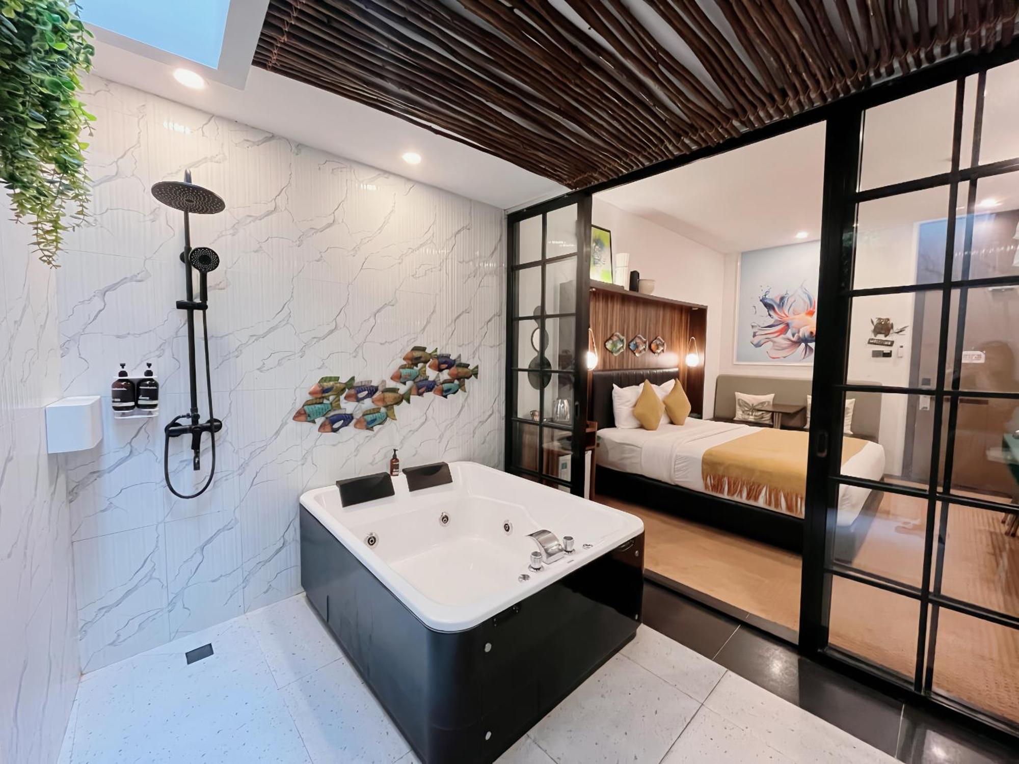 Executive Jacuzzi Room