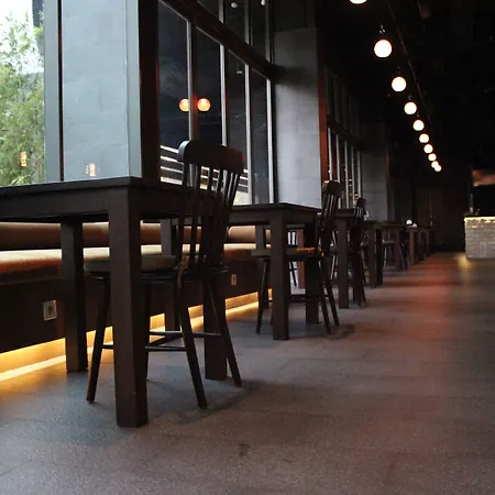 Veranda Hotel Pakubuwono-3